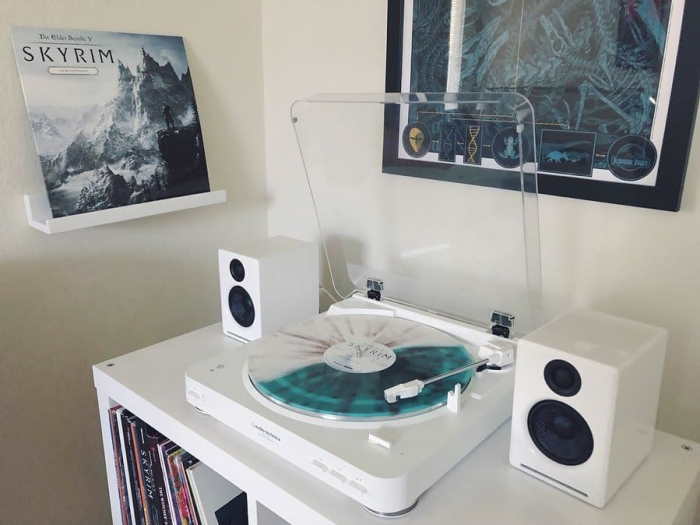 Audioengine A2+ 24-bit Wireless Desktop Speakers - Image 2